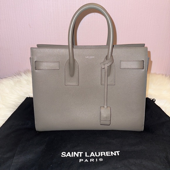 Saint Laurent Sac de jour - Picture 1 of 4
